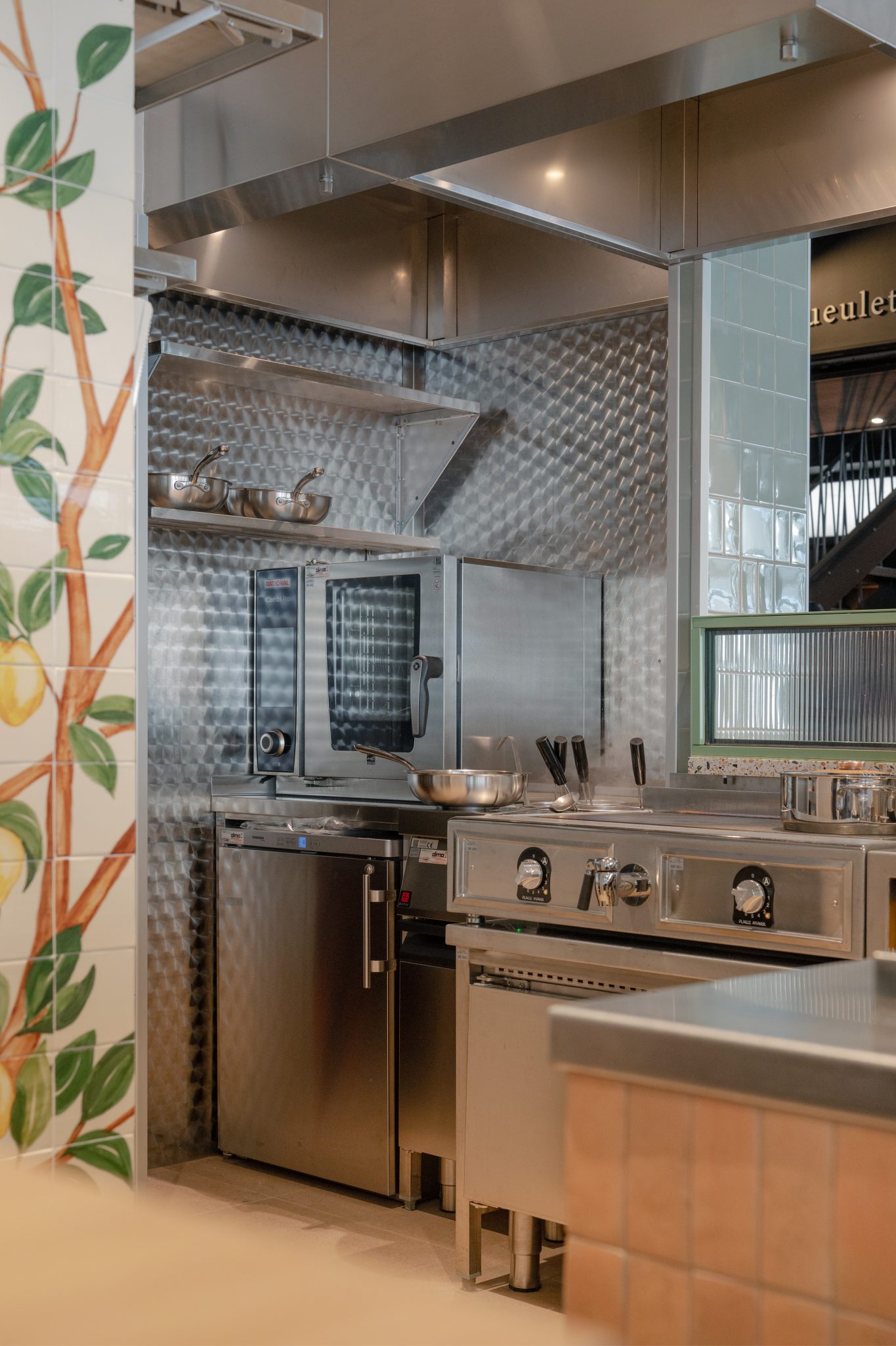 Cuisine professionnelle en acier inoxydable